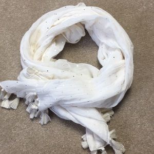 Lightweight summer scarf